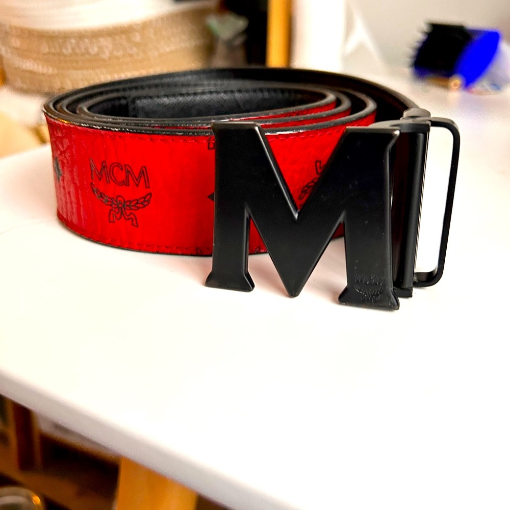 MCM Belt - Rare Red and Black Buckle Edition (AUTHENTIC)